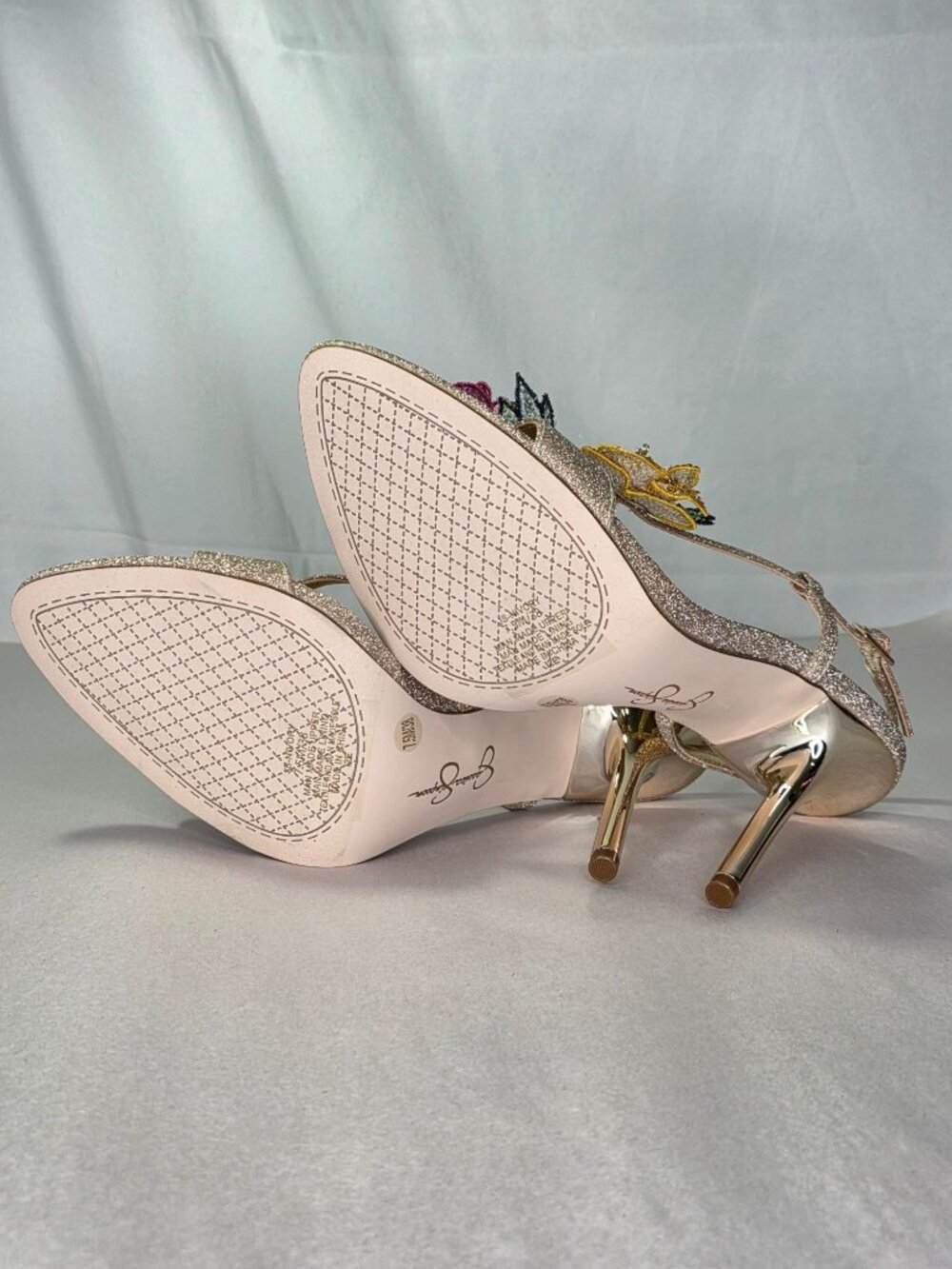Jessica Simpson Nivory 3D Floral Embellished Sandals (Gold) - Size 7.5 M - Picture 6 of 10